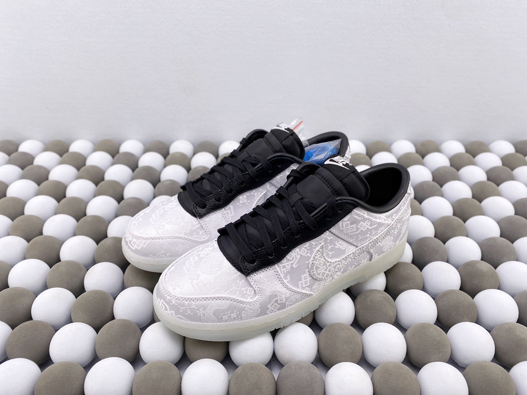 High-Quality Version Fragment Design × CLOT × Nike Dunk Low “White Silk” - 图片 7